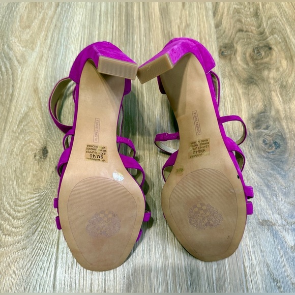 Vince Camuto Bunniva Strappy Suede Sandals Dragonfruit color Size 9M NEW - Picture 5 of 5